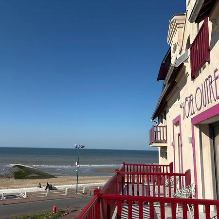 Hotel Outre-Mer - Villa Le Couchant Villers-sur-Mer Buitenkant foto