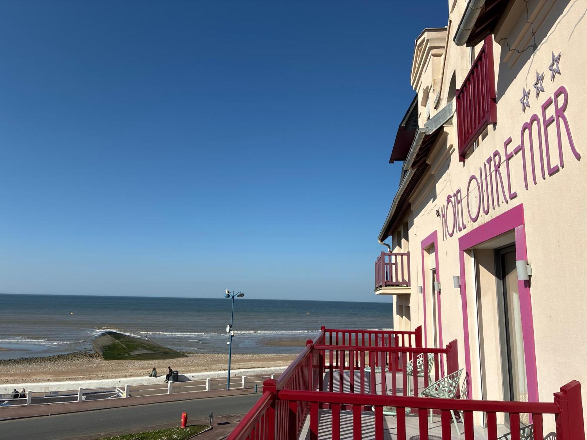 Hotel Outre-Mer - Villa Le Couchant Villers-sur-Mer Buitenkant foto
